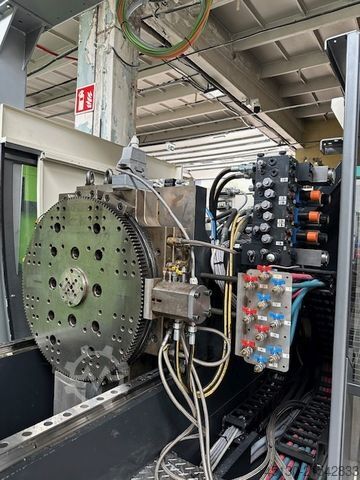 Stroj za brizganje Engel Victory 330H/200V/140 combi Ecodrive