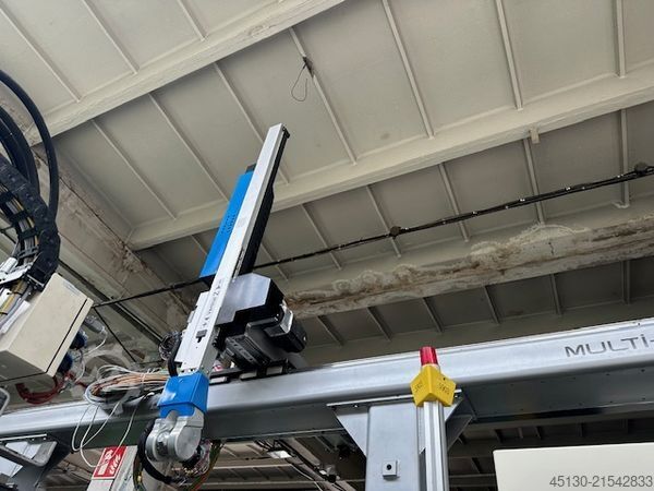 Stroj za brizganje Engel Victory 330H/200V/140 combi Ecodrive