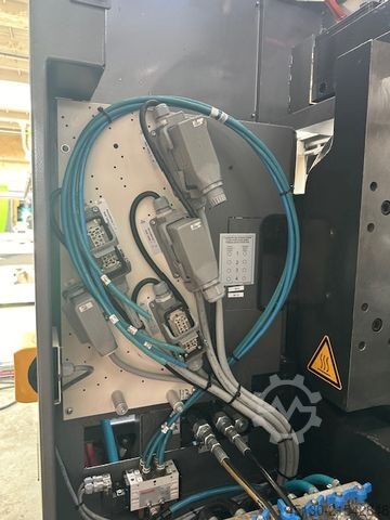 Stroj za brizganje ENGEL Victory 330H/80V/160 combi Ecodrive