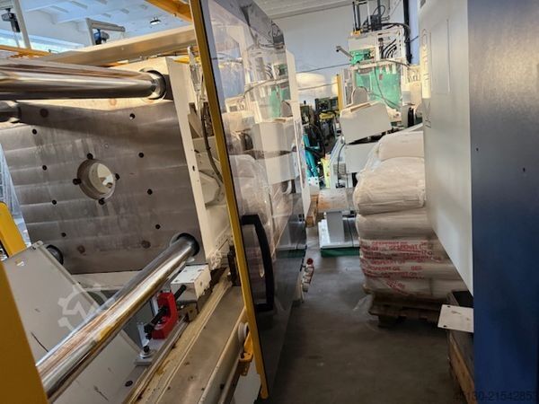 Stroj za brizganje Engel e-max 440/180