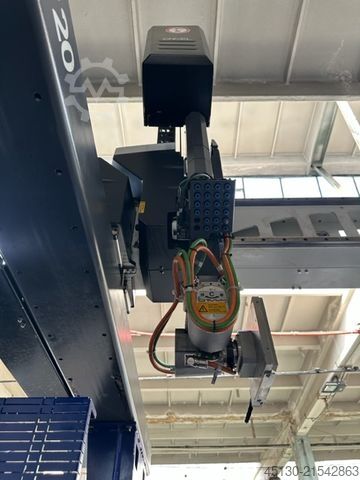 Stroj za brizganje Engel Victory 200H/60W/180 combi