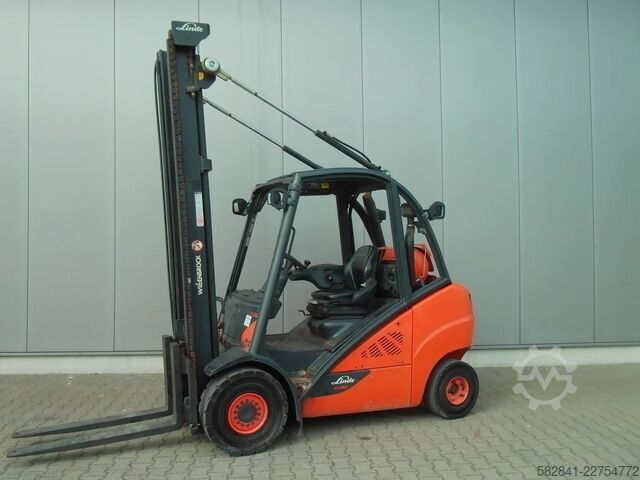 Lift forklift LINDE H 30 T - 02