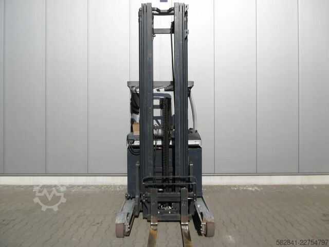 Regalni viličar STILL FM-X 14