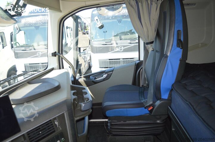 Standard tractor unit VOLVO FH 460 Globetrotter XL i-Save