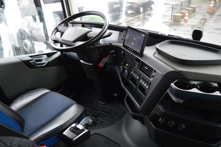 стандартен трактор VOLVO FH 460 Globetrotter XL i-Save