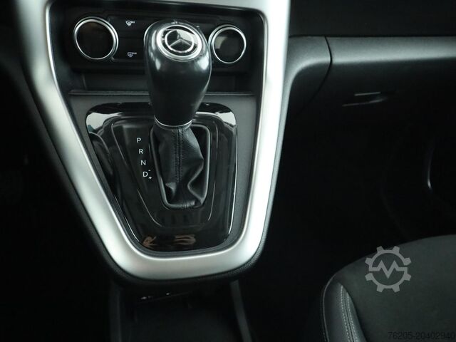 Μίνι λεωφορείο Mercedes-Benz T 180 d PROGRESSIVE LED PDC KlimaA Navi FLA SHZ