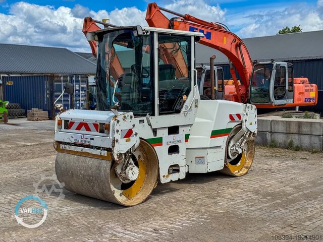 Rodillo tándem Caterpillar CB434D