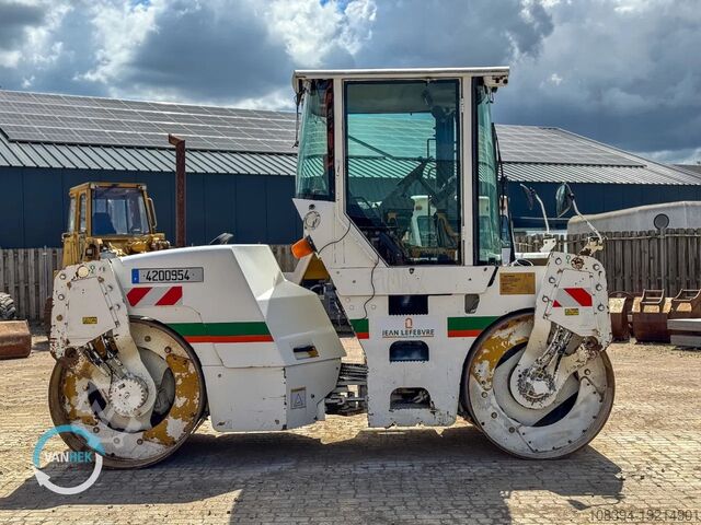 Rodillo tándem Caterpillar CB434D