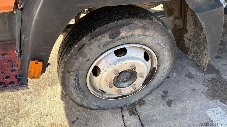 3-puoleinen kippauslaite Mercedes-Benz SK 814 (3 WAY TIPPER / MANUAL PUMP / AUXILAIRY ...