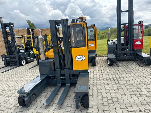 Forklift empat arah Combilift C3000/ Mast 7500 mm /Teleskopic forks