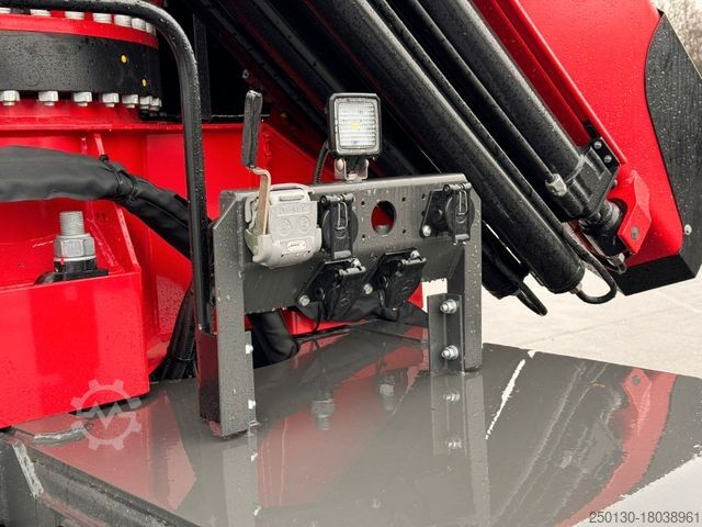 Schwerlast LKW/SZM MERCEDES-BENZ Arocs 2552 6x2 Lift Achse HMF 4020