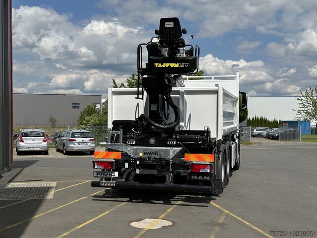 Kipper LKW MAN TGS 33.440 6x4 mit L150K Recycling Kran