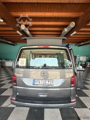 Matkailuauto Volkswagen California T6.1 Ocean 2023 | Cambio automatico | Tetto a soffietto