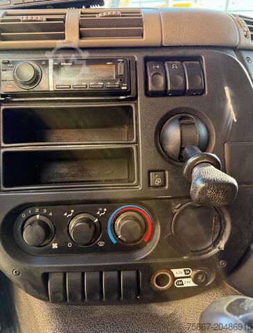 Autocamion cu caroserie fixă DAF CF 75.360