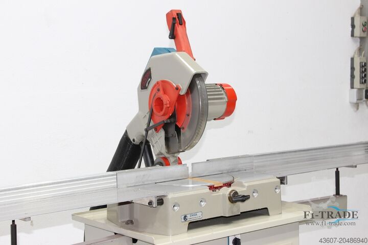 Präzision Kapp- und Gehrungssäge  / Precision Miter Saw OMGA T55 300