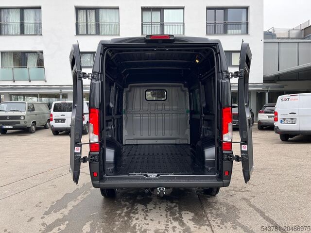 Kleinbus FIAT Ducato 35 L2H2 AHK RüKa CarPlay TürenVerglast