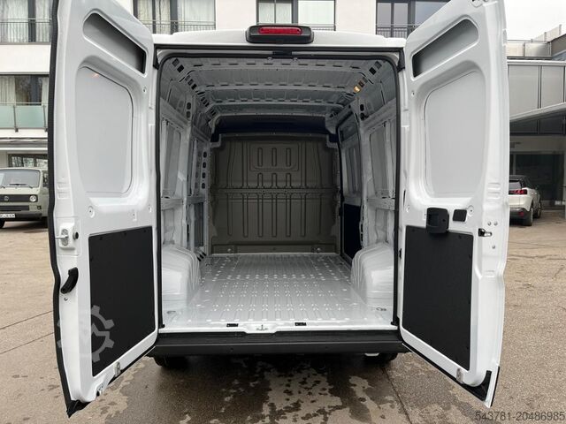 Kleinbus FIAT Ducato 35 L2H2 RüKa CarPlay Allwetterreifen