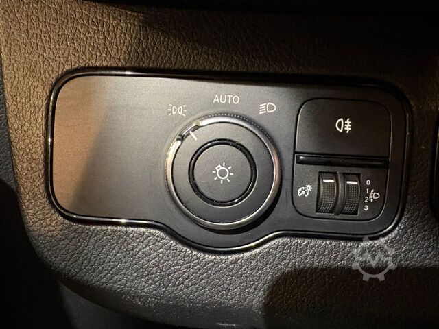 Platform truck with crane Mercedes-Benz Sprinter 314 CDI RWD L3 Open Laadbak / Hiab T-C...