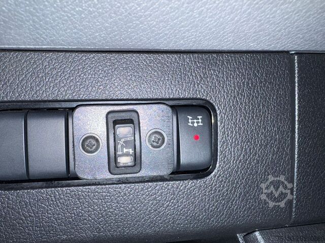 Platform truck with crane Mercedes-Benz Sprinter 314 CDI RWD L3 Open Laadbak / Hiab T-C...