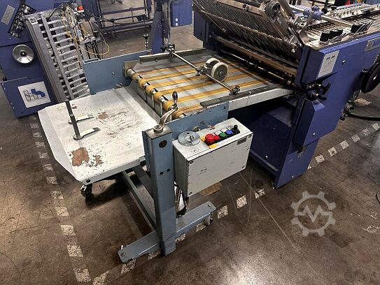 Máquina de dobragem MBO T530-53/6F