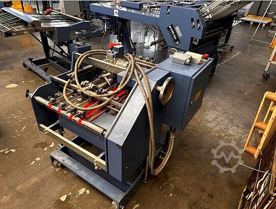 Máquina de dobragem MBO T530-53/6F