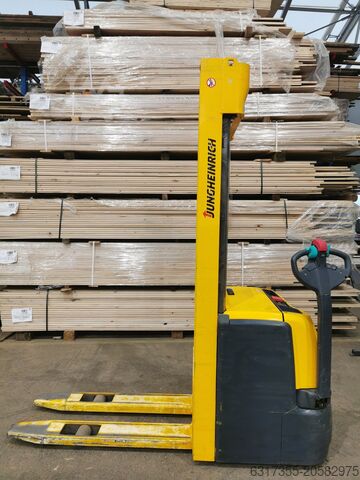 Palet istifleyici junghein EJC 214