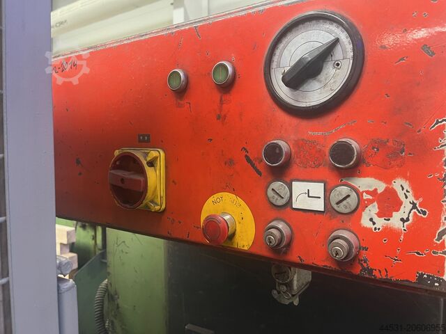 Mașină de îndoire pivotantă Köllschen AM 2500/5