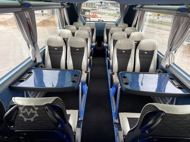 Långfärdsbuss NEOPLAN Starliner N 5218 Euro 6