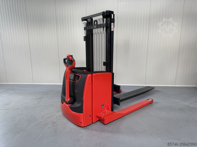 L 20 nimellä (1173) UUSI / Käyttämätön !! (1,2 T @ 1000 MM !! ) LINDE L 20 as ( 1173 ) NEW / Unused !! ( 1.2 T @ 1000 MM !! )