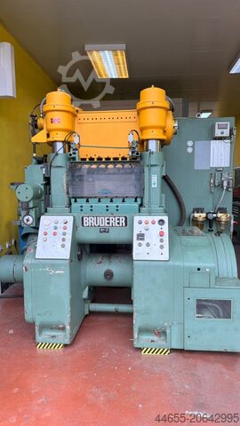 Korkeanopeuksinen lävistyskone BRUDERER BSTA 60