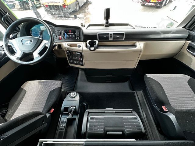 Kamion za prevoz stoke MAN TGX 18.420 4x2 1.Stock Cuppers Viehtransporter