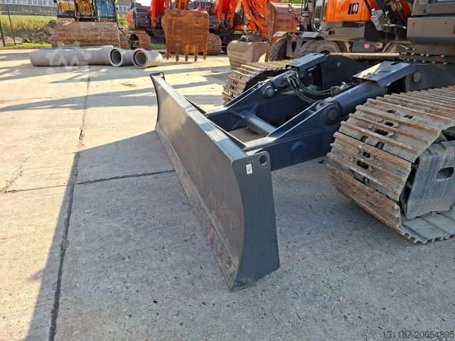 รถขุดตีนตะขาบ Develon DX225LC-7