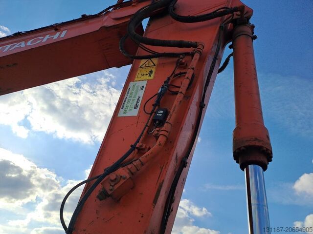 รถขุดตีนตะขาบ Hitachi ZX350LC-6 (+ Trimble Earthworks GPS)