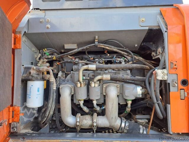 รถขุดตีนตะขาบ Hitachi ZX350LC-6 (+ Trimble Earthworks GPS)