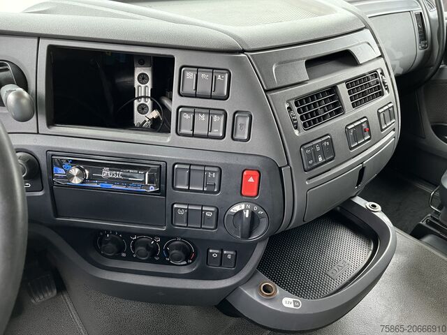 Osa SZM DAF XF 440 FT SC / Mega - Low Deck / 837 dkm / 2 Ta...