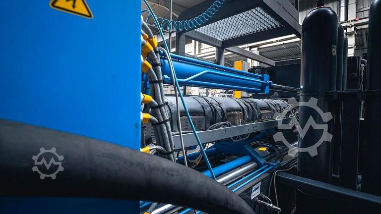 Mašina za kalup za ubrizgavanje Stork S+ 6600-5650