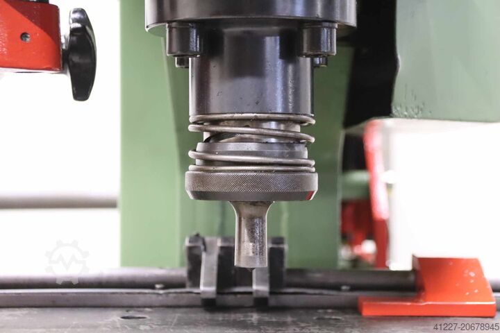 Profielstaalschaar stans, 5-voudig gecombineerd Mubea HIW 1000