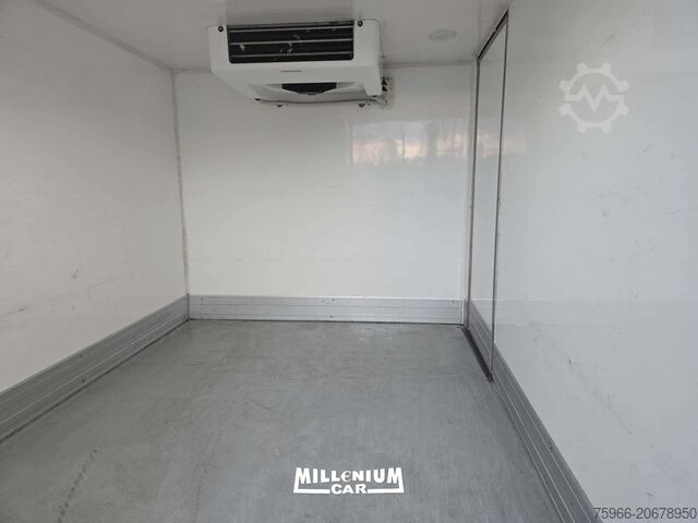 Izotermisches Kühlfahrzeugisotherme Kühltransporter Piaggio PIAGGIO PORTER NP6 2022 GPL CELLA FRIGO