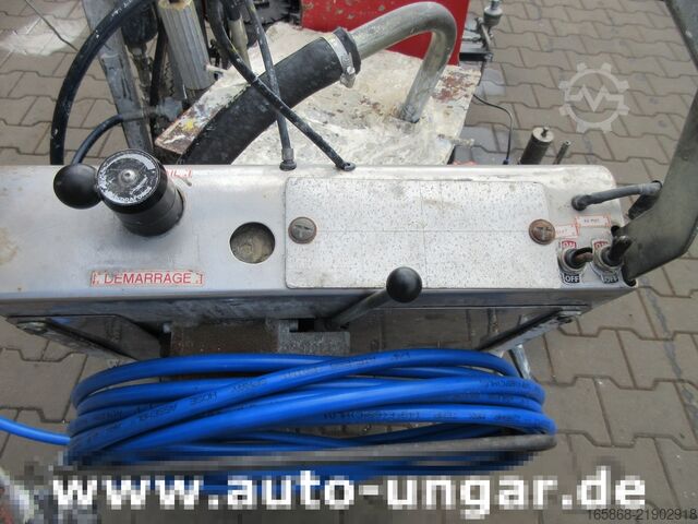 Marcações rodoviárias Graco LineLazer Zebra 5000 Viscount Airless