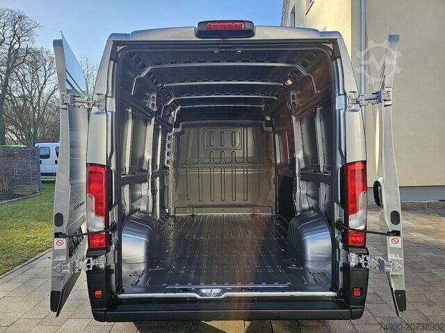 Kastenwagen hoch Fiat Ducato 35 Automatik L2H2 180 Voll-LED V-Cockpit