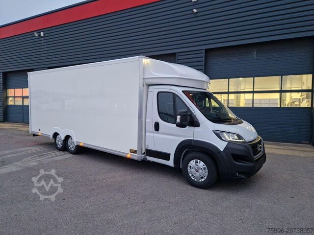 Hög och lång boxvagn Fiat Ducato