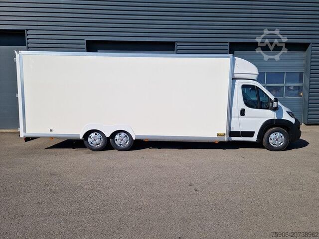 Hög och lång boxvagn Fiat Ducato