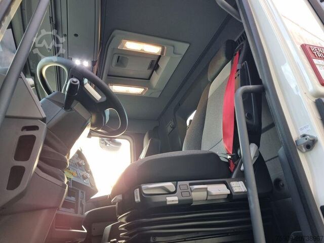 Tipper truck Renault Gamme K