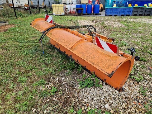 Flatbed truck Mercedes Unimog