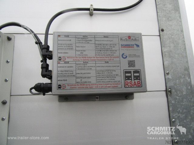 Atvira puspriekabė su tentu Schmitz Cargobull Curtainsider Standard Getränke