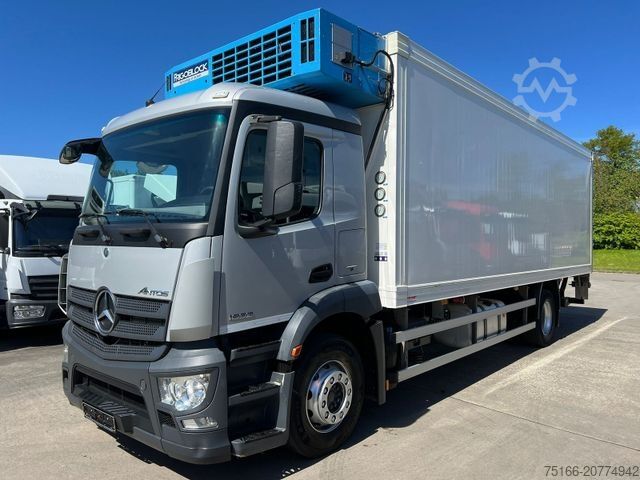 Refrigerated truck MERCEDES-BENZ ANTOS 1832 L Kühlkoffer 7,85 m LBW 2 T*3 Kammer