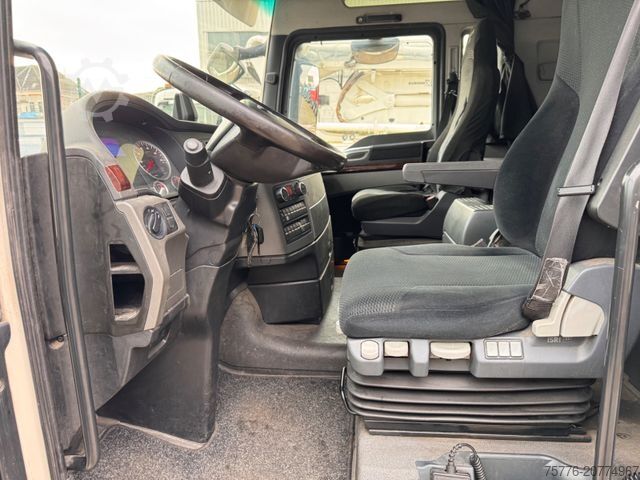 Volume tractor unit MAN TGX 18.440 4x2   LLS-U LowLiner XXL