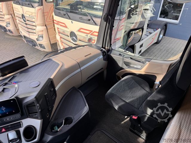 Standard tractor unit MERCEDES-BENZ Mercedes-Benz 1848 L  Actros 5 GigaSpace