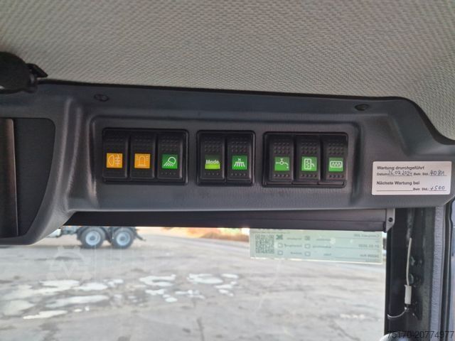 Kehrmaschine SCHMIDT Swingo Compact 200+ Winterdienst Klima