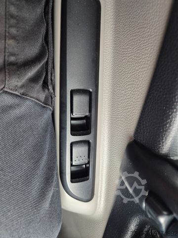 Furgon cu prelată laterală MITSUBISHI Canter 7C15 LBW Klima Navi Kamera AHK